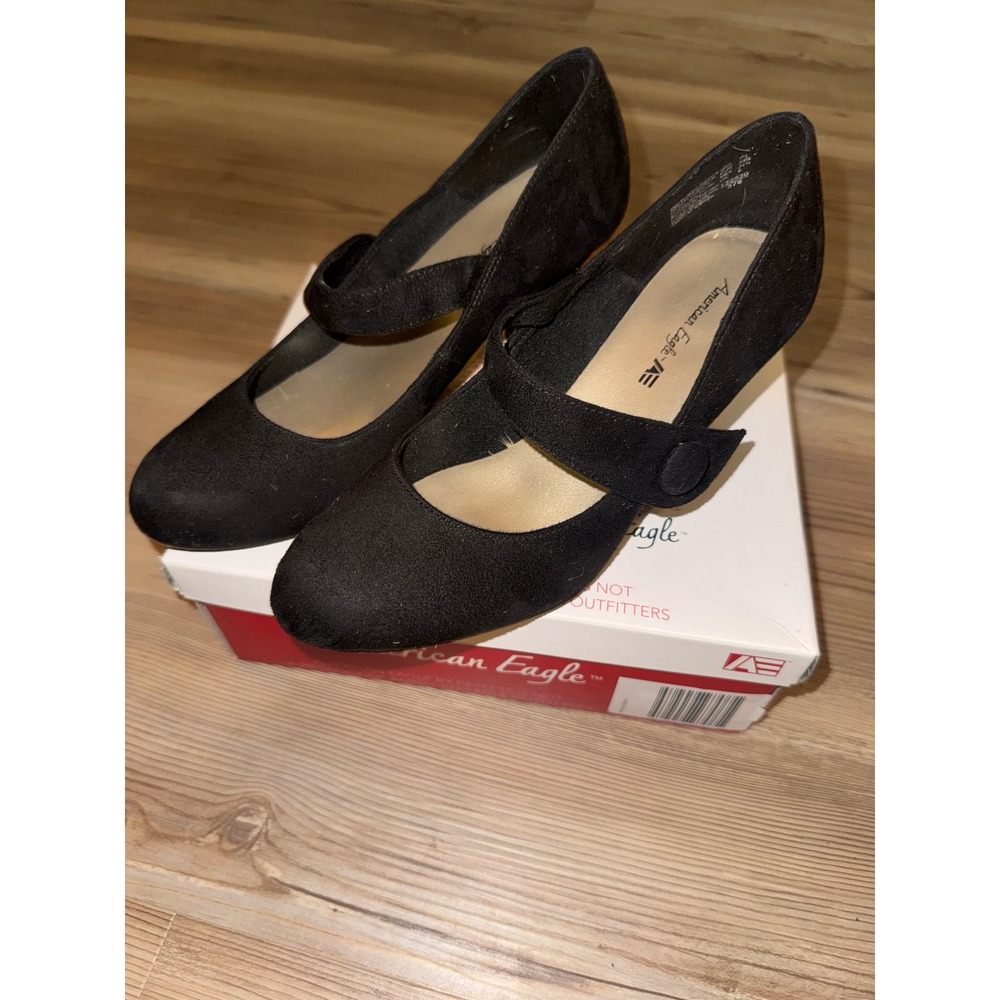 American Eagle Kim Black Faux Suede Mary Jane Heels Size 7.5 Retro Pump